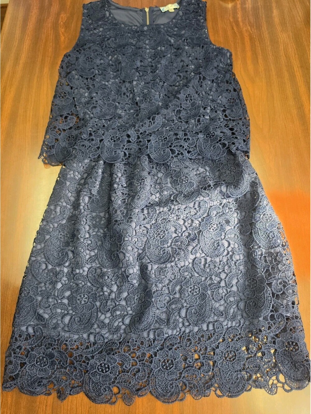 J Gee Navy Blue Lace Dress Medium Sleeveless Cocktail Party Scallop Hem Luxury